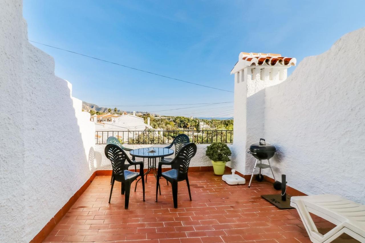 Capistrano Village, 1 Bedroom + Free Wi-Fi Nerja Exteriör bild
