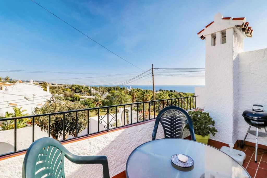 Capistrano Village, 1 Bedroom + Free Wi-Fi Nerja Exteriör bild